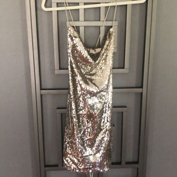 NWT ASOS Gold sequins, mini dress low, plunging back ￼size 0 - Picture 1 of 5
